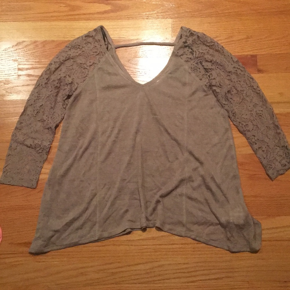 Forever 21 Lace Sleeve Shirt